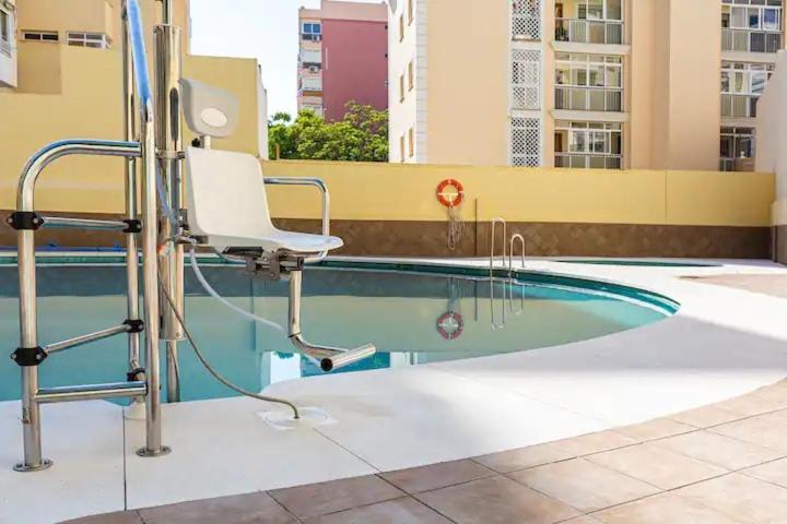Bonito Estudio Con Vistas, Centro Torremolinos Luaran gambar