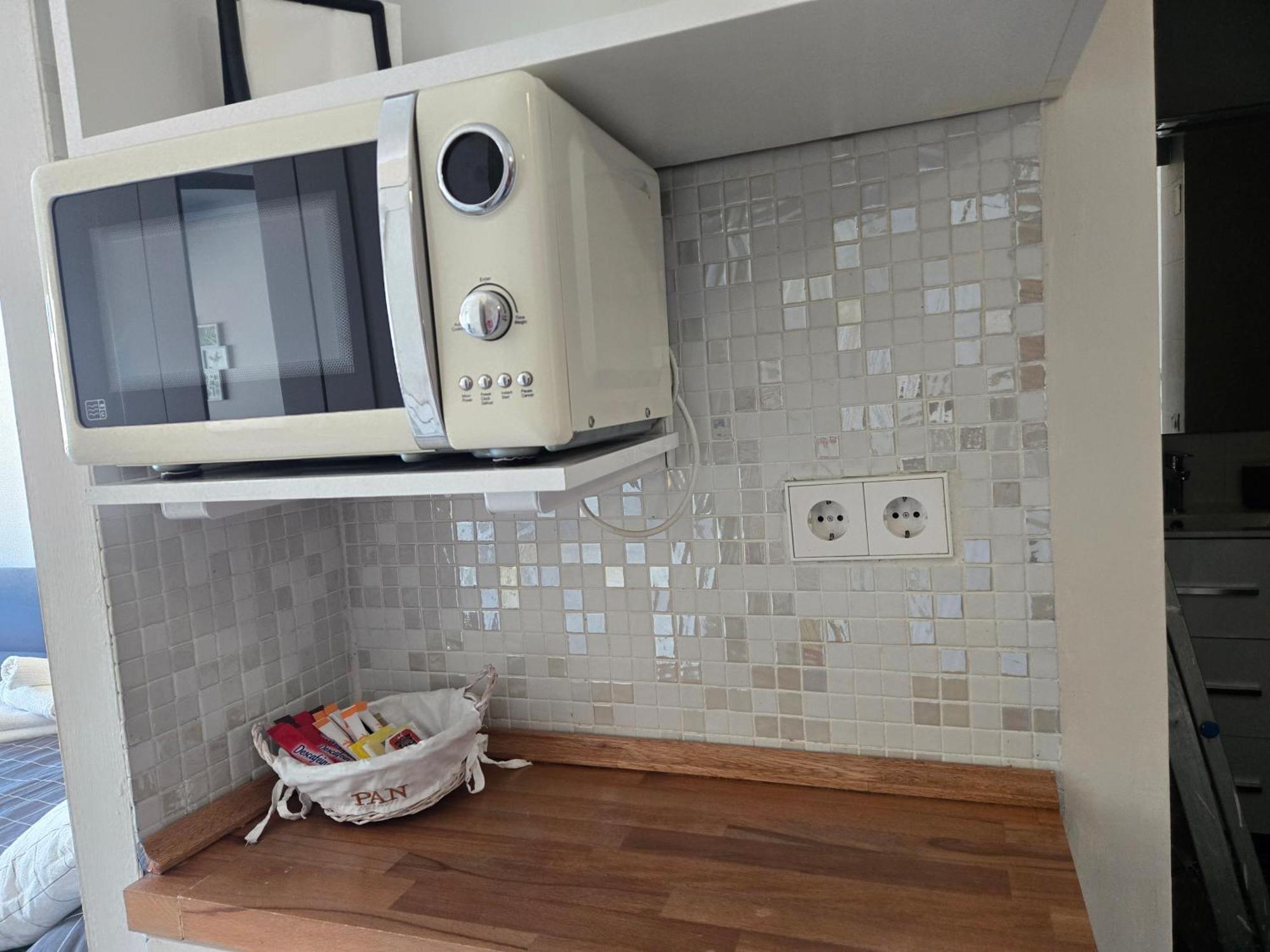 Bonito Estudio Con Vistas, Centro Torremolinos Luaran gambar